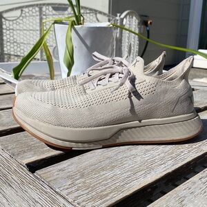 Flux Footwear Adapt Runner Women’s size 8.5